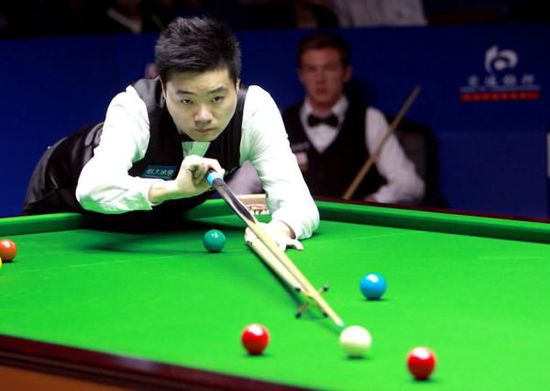 扮演重要角 扮演重要角